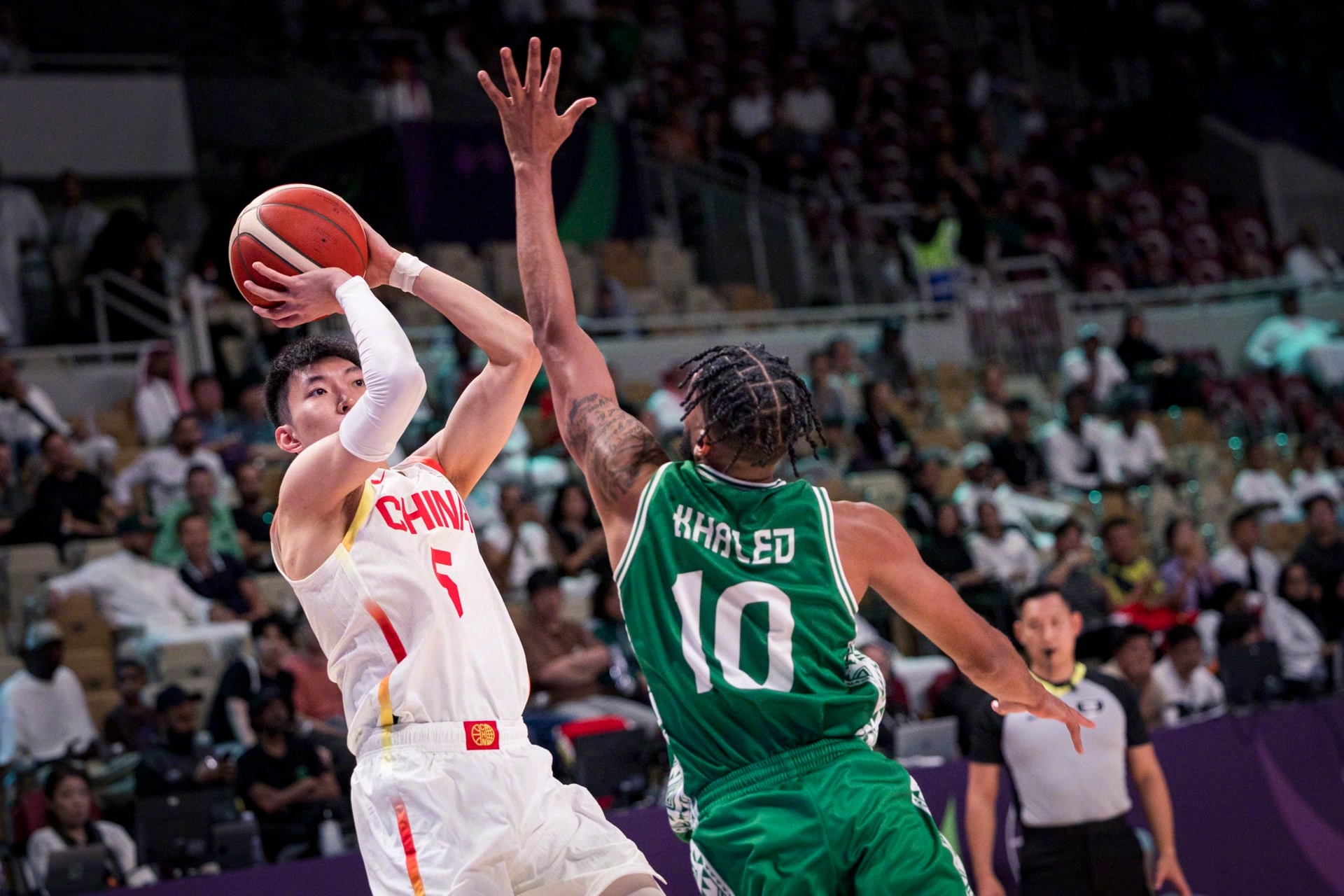 爱游戏-斯图加特发布备战花絮，赛前内部沟通，NBA常规赛任务艰巨，心理建设被强调的简单介绍
