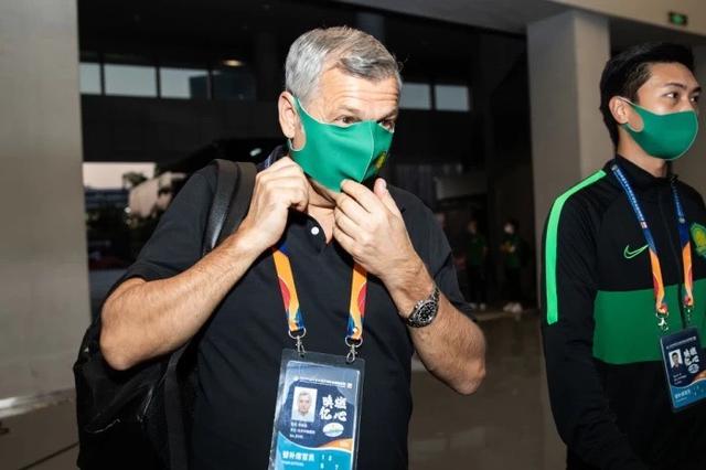 爱游戏官网下载-全明星赛倒计时；北京国安今晨更衣室发声；细节引发关注；更衣室稳定；年轻球员得到机会的简单介绍